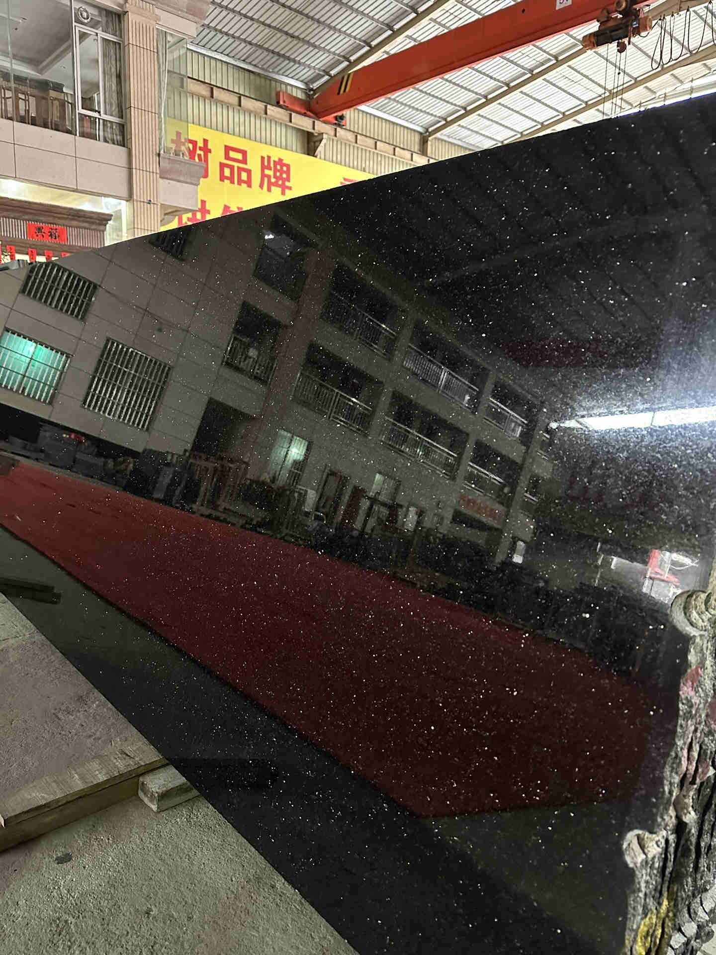 蒙古黑石材：永恒的黑，永恒的美